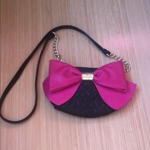 Black purse with bow